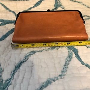 Hobo glory wallet: peachy coral color not PINK